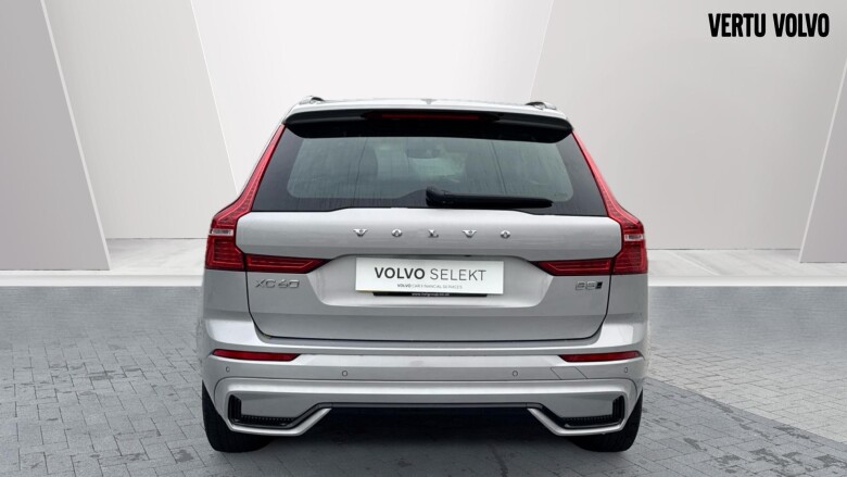 Volvo XC60 2.0 B5P Plus Dark 5dr AWD Geartronic Petrol Estate